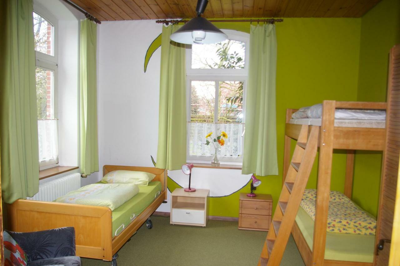 Das Haus Mit Der Roten Telefonzelle Apen Екстер'єр фото