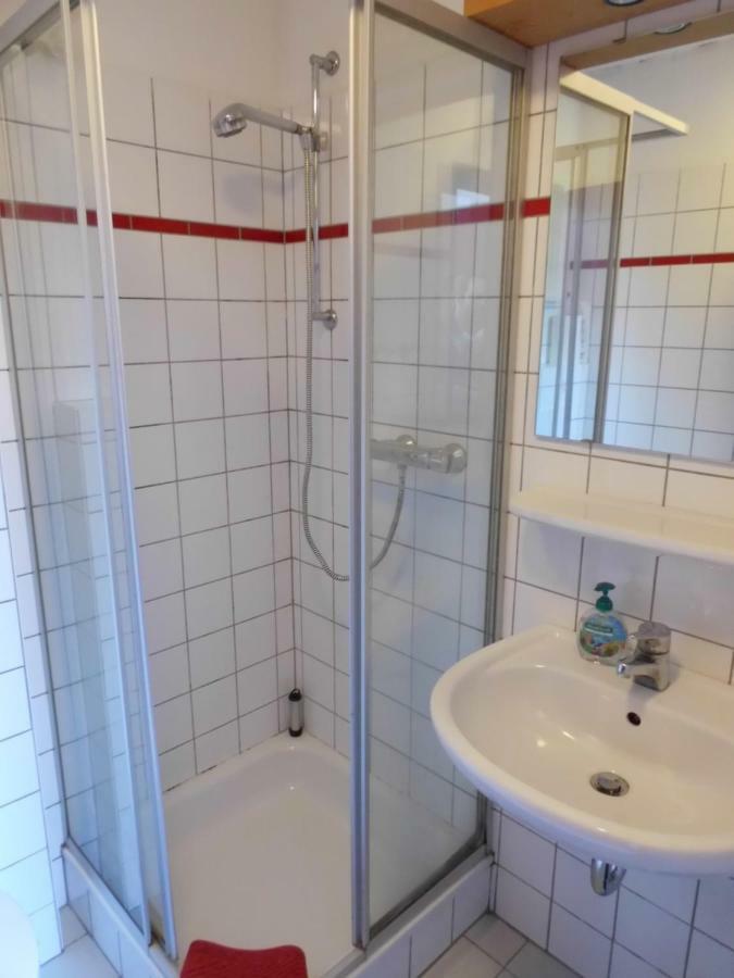 Das Haus Mit Der Roten Telefonzelle Apen Екстер'єр фото